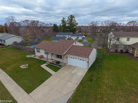 3rd image of 16265 Touraine Dr