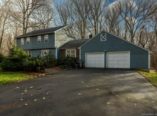 156 E Gate Rd, Guilford, CT 06437