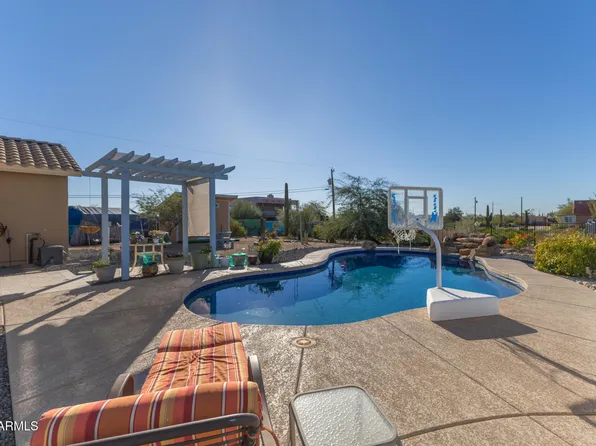 614 N TOMAHAWK Road, Apache Junction, AZ 85119