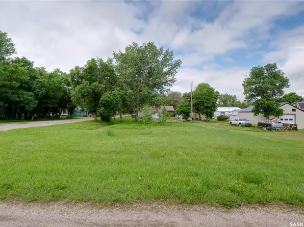 132 1st STREET W, Lafleche, SK S0H 2K0