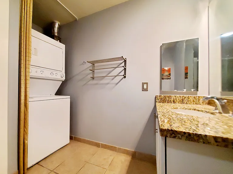 253 10th Ave #723 — Photo 12