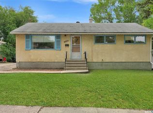 4825 Sherwood Dr, Regina, SK S4R4B9