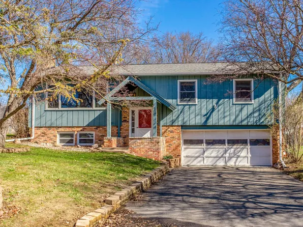 4830 Drake St, Maple Plain, MN 55359