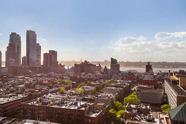 Rented by Compass | media 2