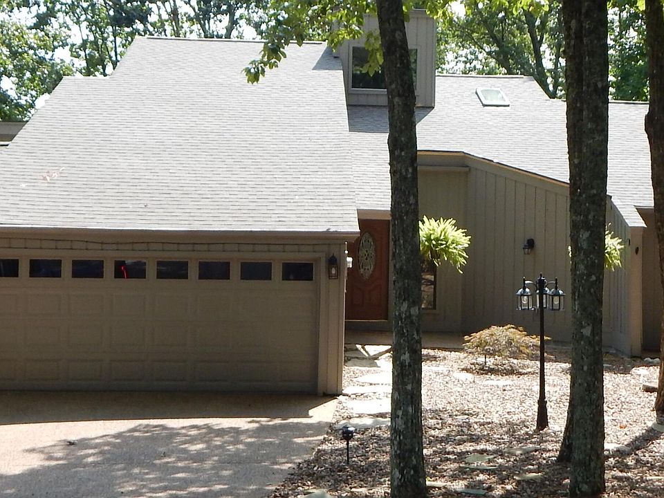 1st image of 126 Brokenwood Ln