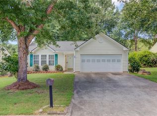 190 Hayward Ln, Lawrenceville, GA 30044