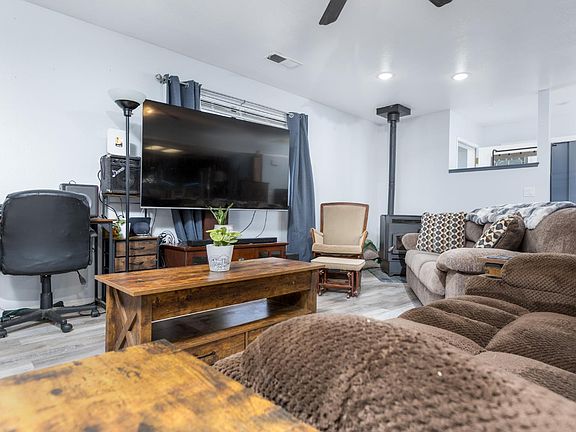 3rd image of 5841 Bumper Rd