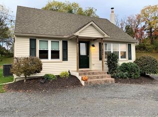 3996 New Smithville Rd, Kempton, PA 19529