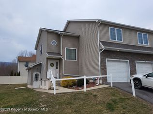 662 S Keyser Ave, Scranton, PA 18504