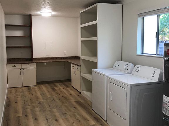 5th image of 3028 Canyon View Dr
