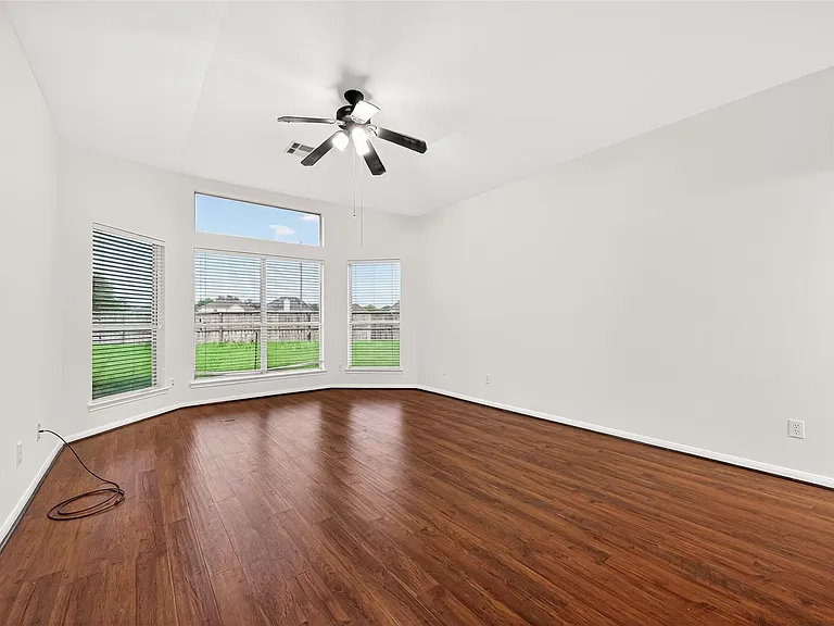 22303 Naple Hollow Ln — Photo 25