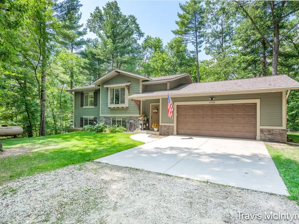 1992 Limberlost Ln, Allegan, MI 49010