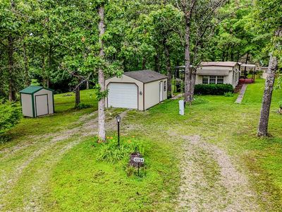 13704 Golden Leaf Ln, Lebanon, MO, 65536