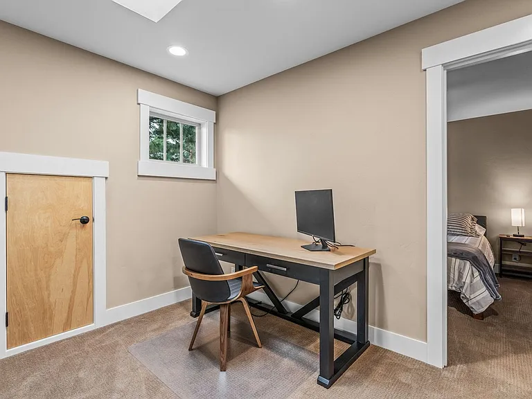 2333 NW Lolo Dr — Photo 21