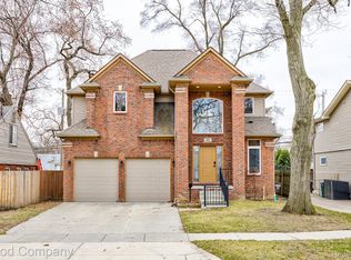 68 Fairwood St, Ferndale, MI 48220