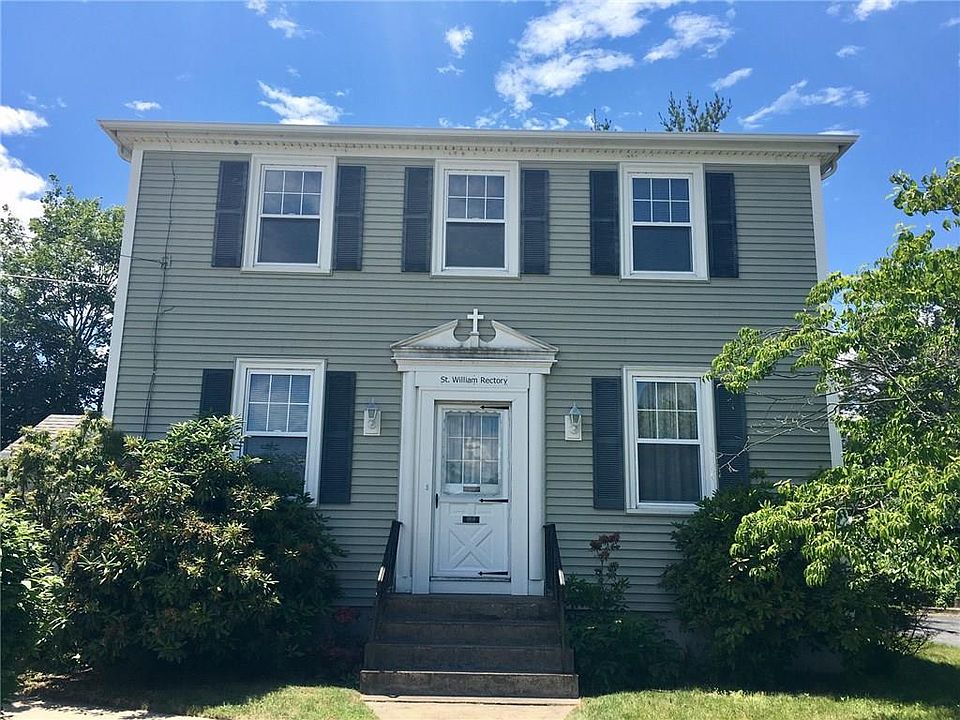 1st image of 200 Pettaconsett Ave