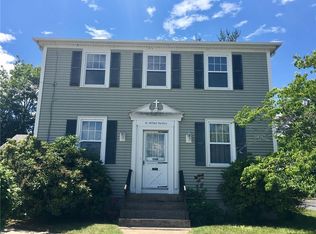 200 Pettaconsett Ave, Warwick, RI 02888