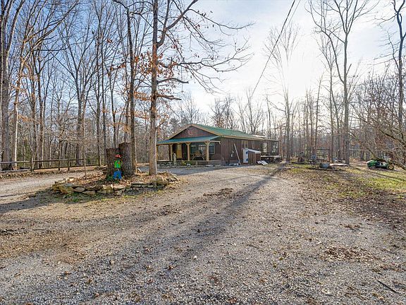 2nd image of 123 Powers Ln