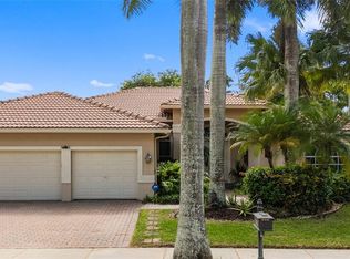 942 Windward Way, Weston, FL 33327