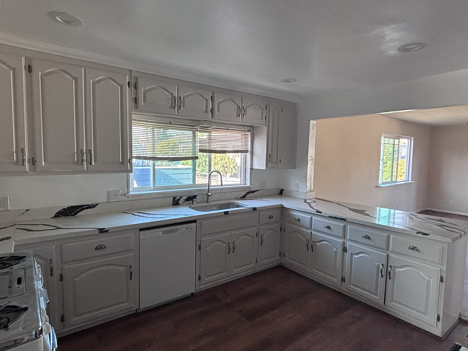 3 bed, 1600 sqft, $3,500 — Photo 3
