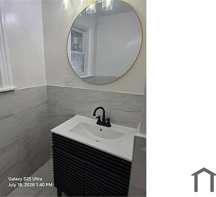 2 bed, 840 sqft, $3,293 — Photo 3