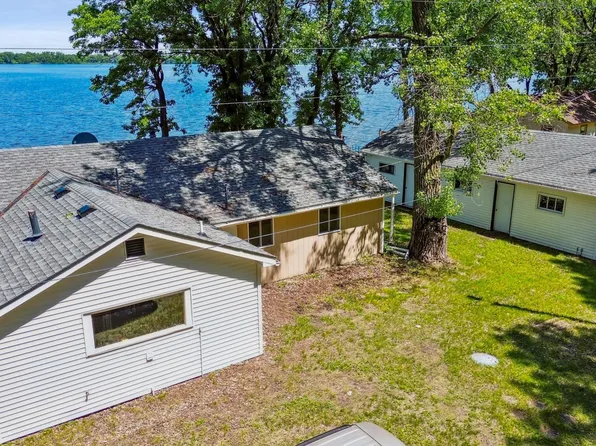 7277 100th Ave SE, Clear Lake, MN 55319