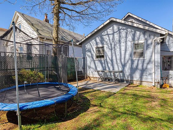 3rd image of 337 Werns Ave