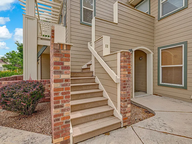 2485 Fountainhead Blvd #F-11 — Photo 3