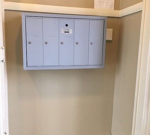 3rd image of 3186 Euclid Heights Blvd APT 4