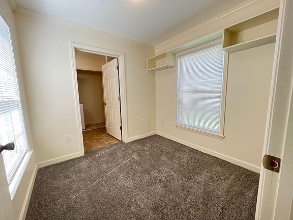 5th image of 1037 W Atlantic St