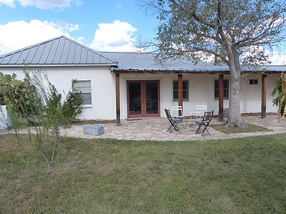 2nd image of 501 Galveston St