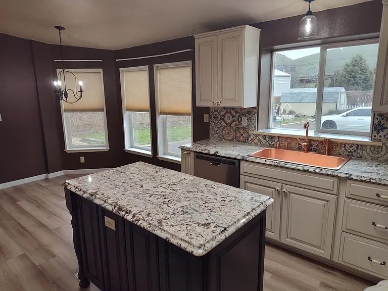 20296 Clearwater Dr — Photo 9