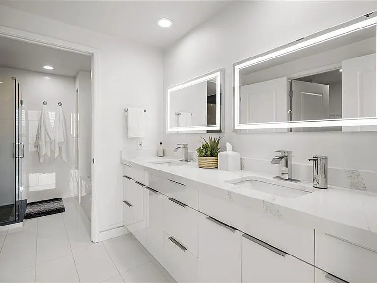 3338 Peachtree Rd NE #2207 — Photo 31