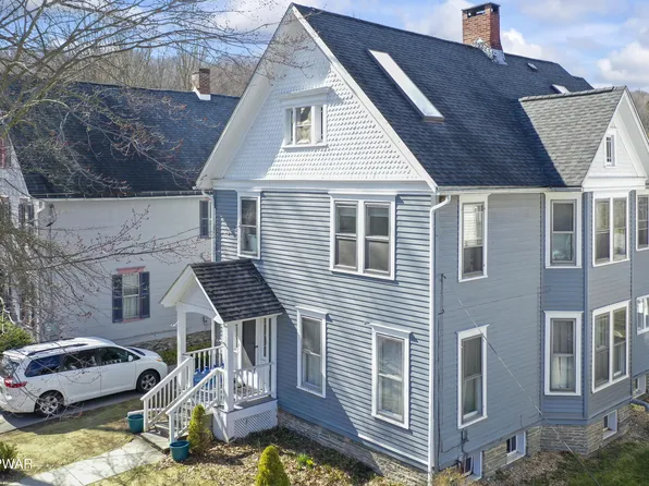 315 15th St, Honesdale, PA 18431