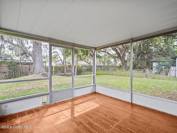 5th image of 1549 Liberty Tree Rd