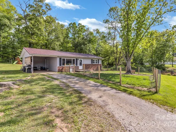 23 Grand Dr, Canton, NC 28716