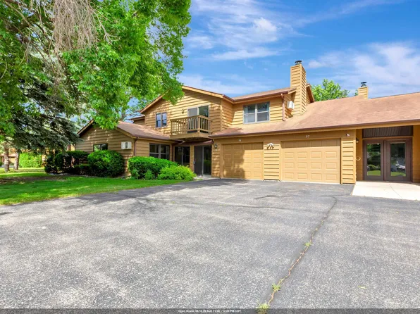940 Babcock St APT 97, Neenah, WI 54956
