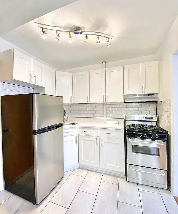 1st image of 154 E 110th St #4A