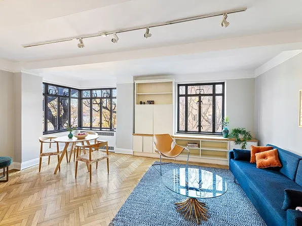 160 Columbia Hts APT 4C, Brooklyn, NY 11201