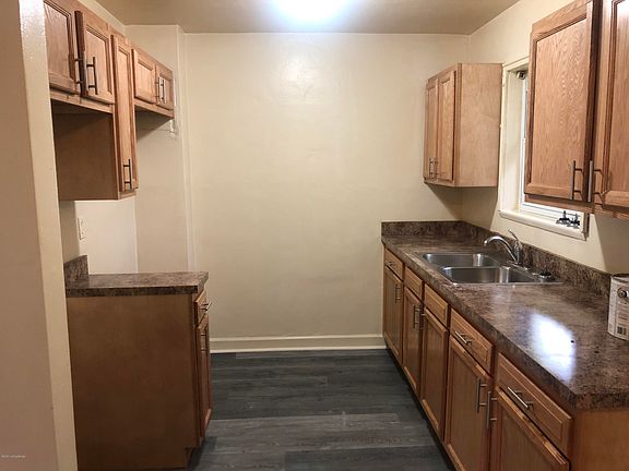 5th image of 4809 Seville Dr