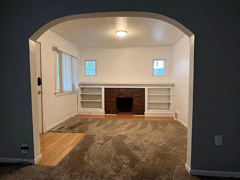 Front Entry Door and Entry Area