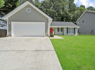 900 Falling Water Ln, Norcross, GA 30093