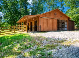 414 Fletchers Branch Loop, Allardt, TN 38504