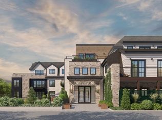 148 Weston Rd #101, Wellesley, MA 02482