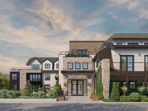 148 Weston Rd #102, Wellesley, MA 02482