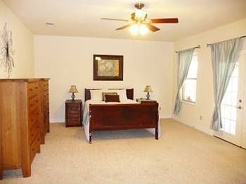 5th image of 1319 Warbler Dr