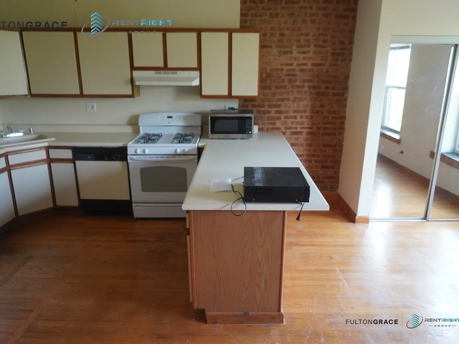 1 bed, 1.0 bath, 700 sqft, $1,400 — Photo 3
