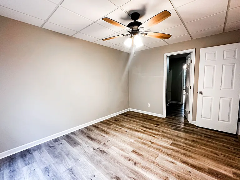 6410 Janton Way — Photo 31