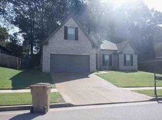 7762 Shadow Crest Rd, Memphis, TN 38125