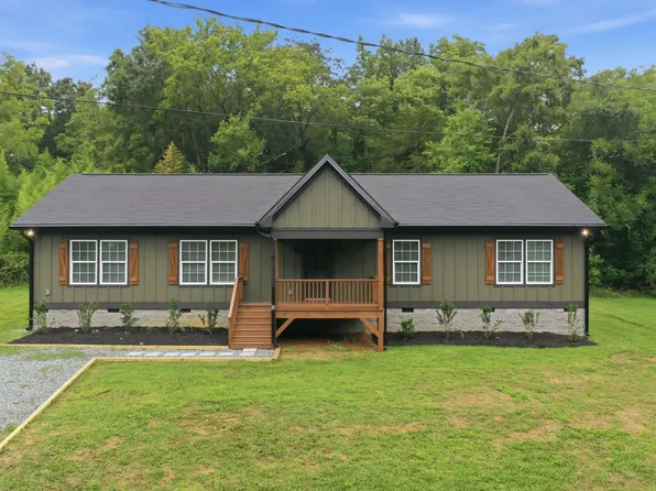 509 E Webb St, Mebane, NC 27302